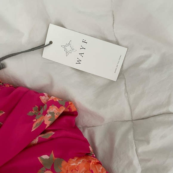 WAYF Floral rose y2k ruffle top - Picture 6 of 7